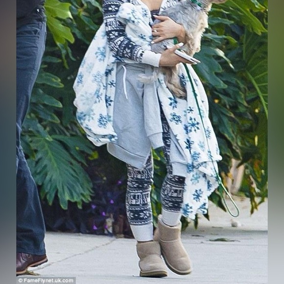 mini sand uggs (8)